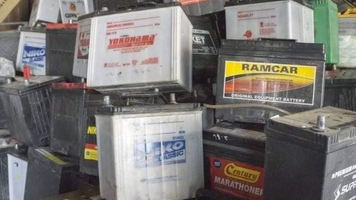Lead Battery Scrap (Dry/Wet)